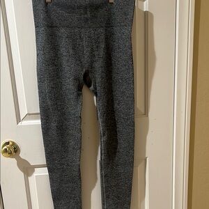 Colsie Heather Gray Knit Leggings